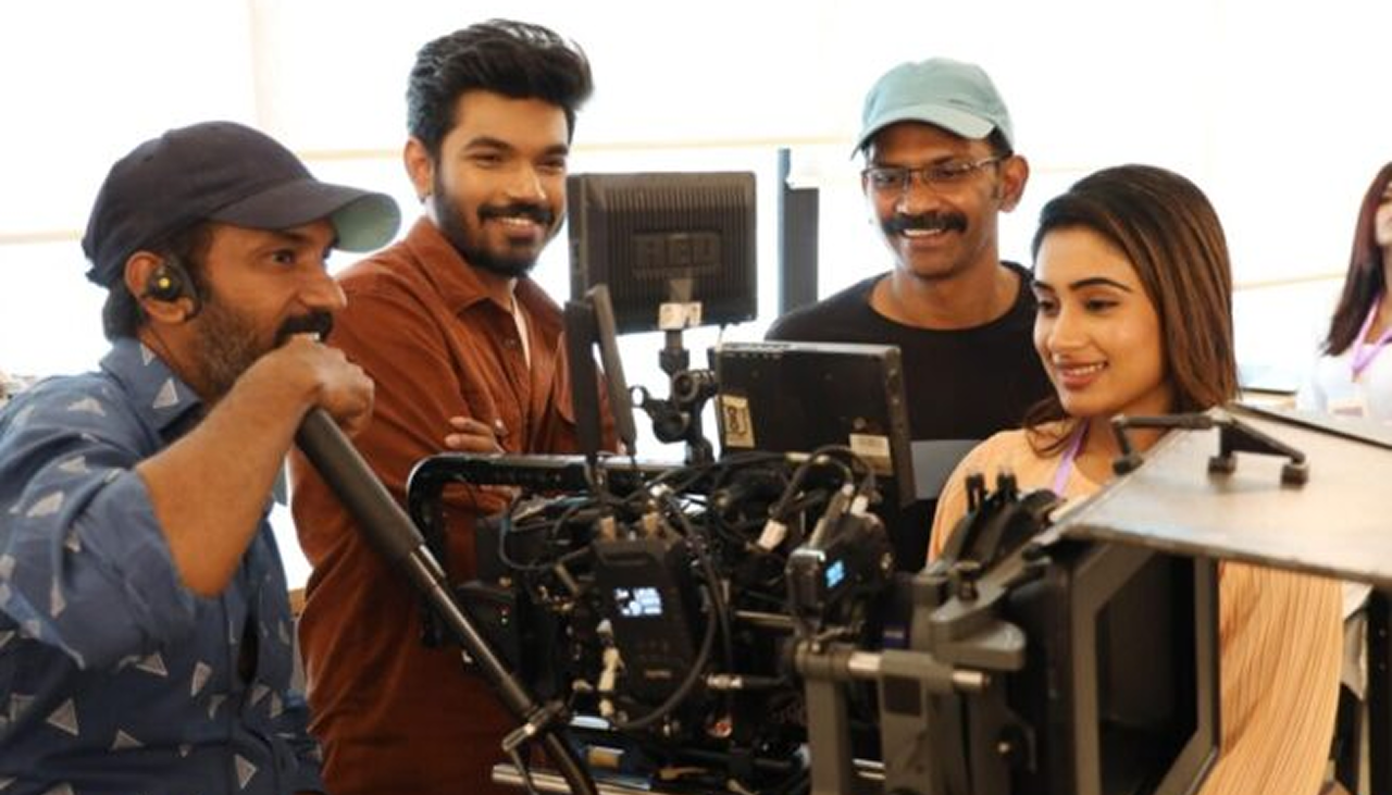 கலகலப்பான ரோம் காம் திரைப்படமாக உருவாகும், “யோலோ”